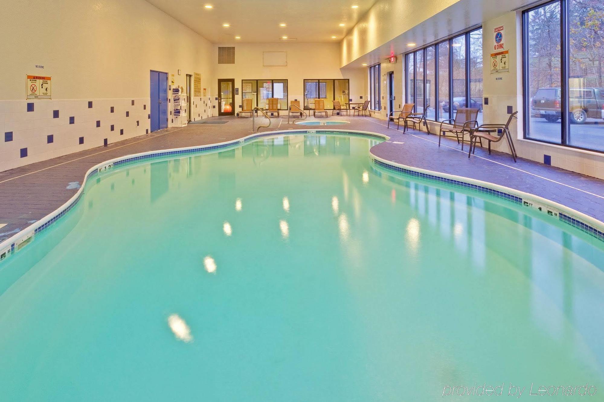 Holiday Inn Express Winfield - Teays Valley Hurricane Facilidades foto