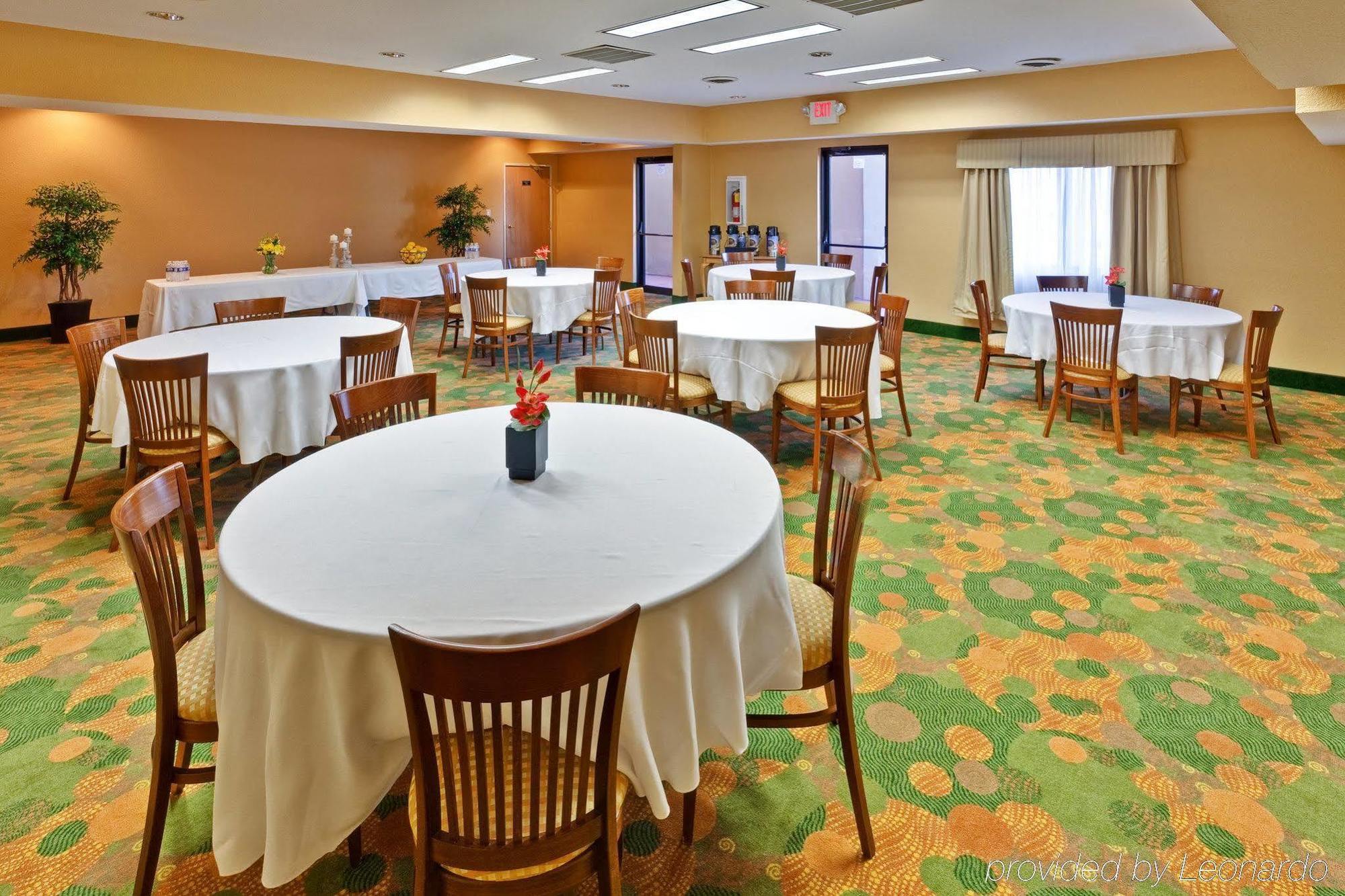 Holiday Inn Express Winfield - Teays Valley Hurricane Restaurante foto