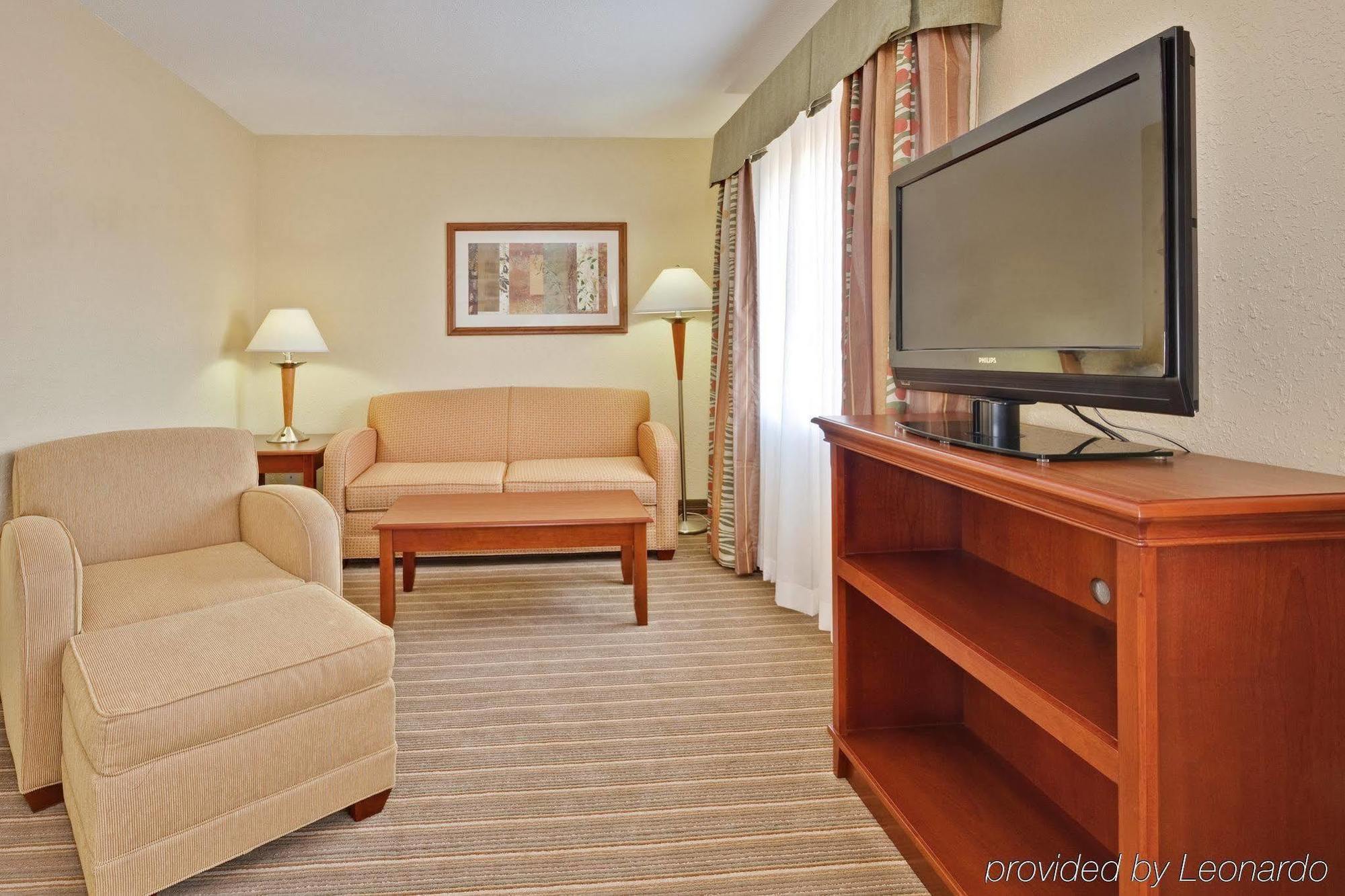 Holiday Inn Express Winfield - Teays Valley Hurricane Habitación foto