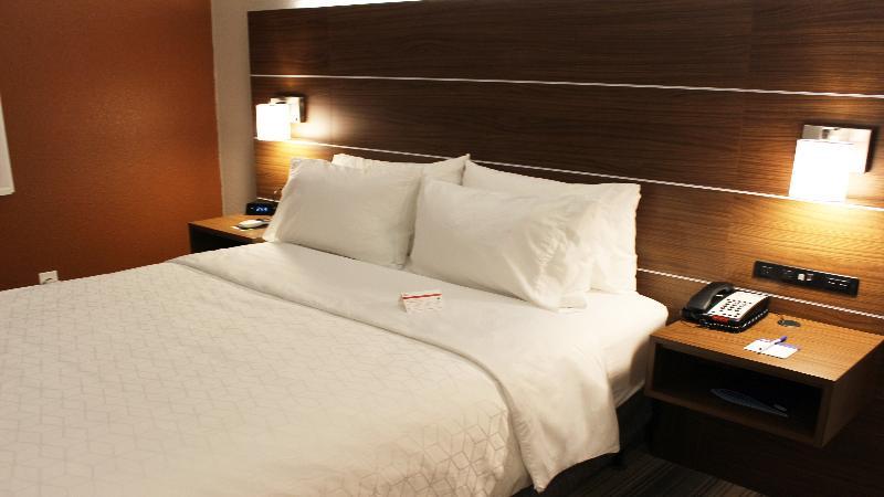 Holiday Inn Express Winfield - Teays Valley Hurricane Exterior foto