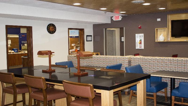 Holiday Inn Express Winfield - Teays Valley Hurricane Exterior foto